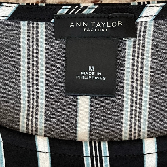 Ann Taylor Factory - sleeveless stripes with side ties - Picture 5 of 7